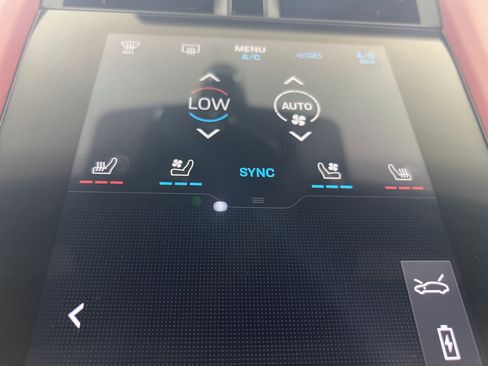 Certified 2023 Porsche Taycan 4S AWD/4WD image 23