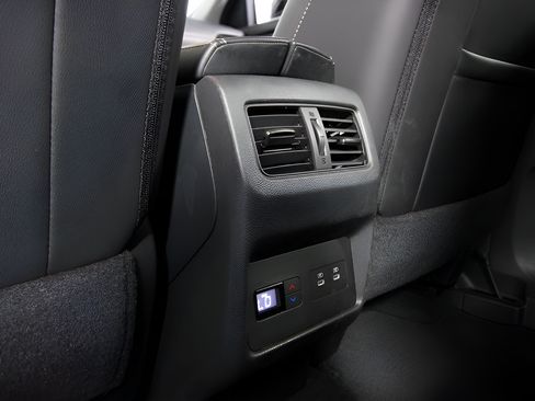 Used 2024 Nissan Rogue SL w/ SL Premium Package FWD image 28