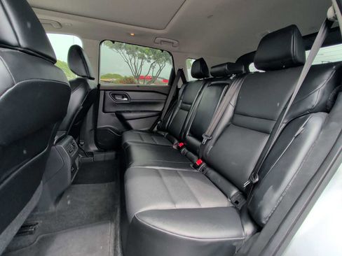 Used 2022 Nissan Rogue SV w/ SV Premium Package image 24