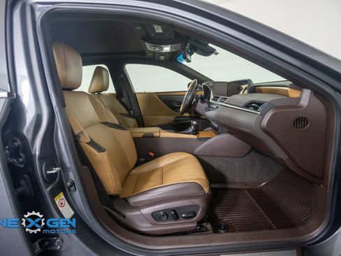 Used 2019 Lexus ES 350 w/ Accessory Package FWD image 41