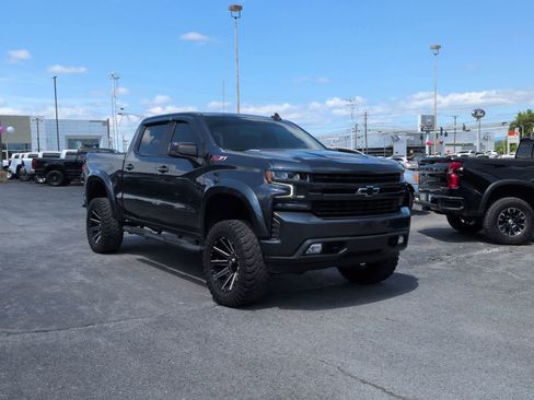Used 2021 Chevrolet Silverado 1500 RST w/ Z71 Off-Road Package AWD/4WD image 2