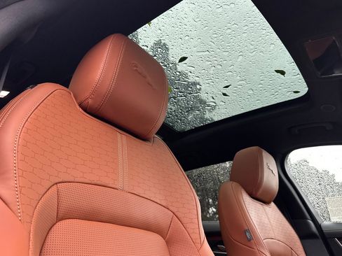 Used 2026 Jaguar F-PACE R-Dynamic S image 24