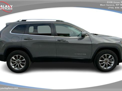 Used 2021 Jeep Cherokee Latitude Lux w/ Comfort/Convenience Group AWD/4WD image 4