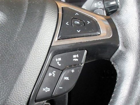 Used 2018 Ford Fusion SE w/ Equipment Group 201A FWD image 20