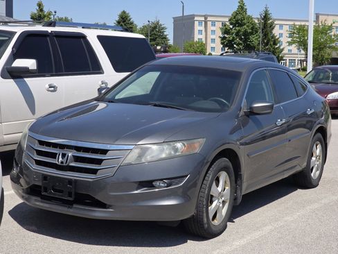 Used 2012 Honda Crosstour EX image 2