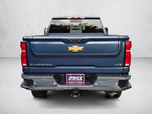 Used 2025 Chevrolet Silverado 2500 LTZ w/ LTZ Convenience Package AWD/4WD image 7