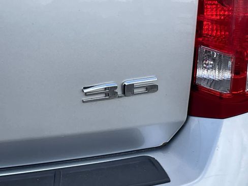 Used 2015 Cadillac SRX FWD image 34