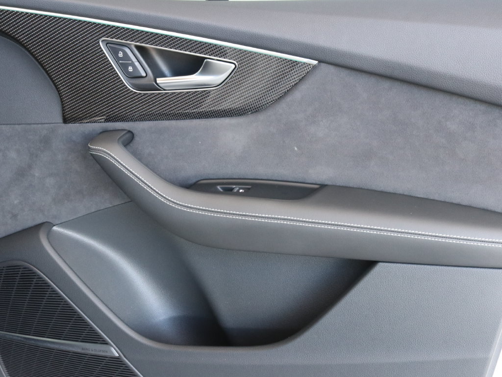 Used 2023 Audi SQ7 Premium Plus AWD/4WD image 45