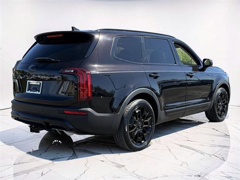 Used 2021 Kia Telluride EX w/ EX Premium Package image 3