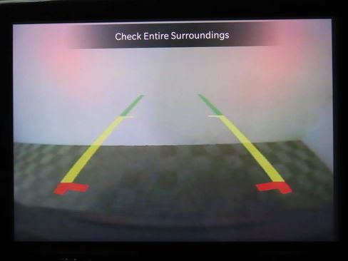 Used 2022 Chrysler Pacifica Touring-L FWD image 10