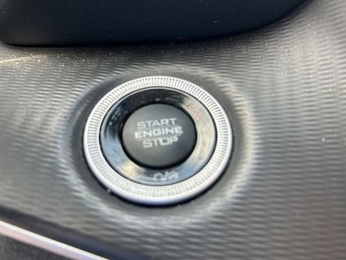 Certified 2023 Jeep Grand Cherokee Laredo w/ Luxury Tech Group I image 42