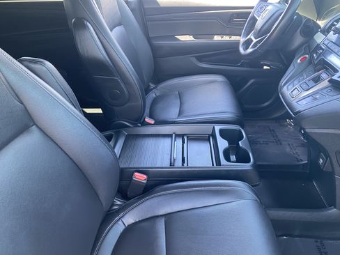 Used 2024 Honda Odyssey EX-L image 10