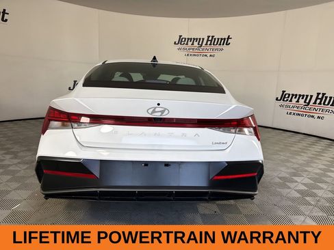 Used 2025 Hyundai Elantra Limited FWD image 5