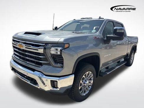 New 2026 Chevrolet Silverado 2500 LTZ w/ LTZ Premium Package AWD/4WD image 4