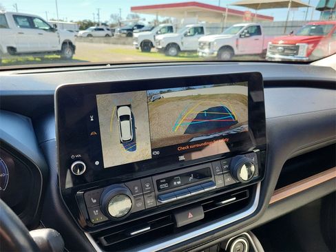 Used 2024 Toyota Grand Highlander Platinum image 23