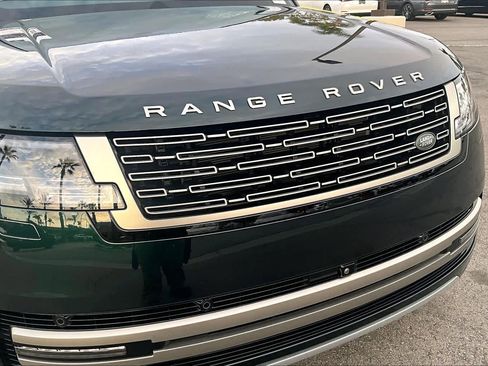 Used 2024 Land Rover Range Rover SE image 28