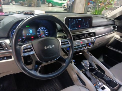 Used 2022 Kia Telluride S AWD/4WD image 4