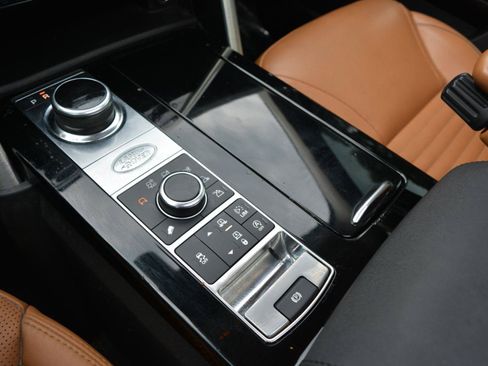Used 2018 Land Rover Discovery HSE AWD/4WD image 27
