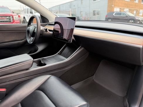 Used 2020 Tesla Model Y Performance AWD/4WD image 26