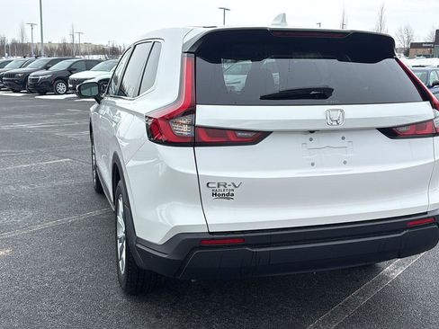 Used 2023 Honda CR-V EX image 9