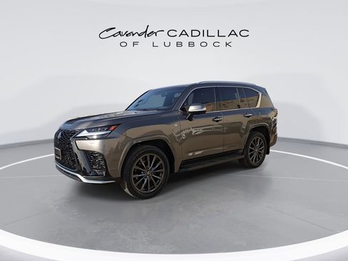 Used 2024 Lexus LX 600 F Sport image 4