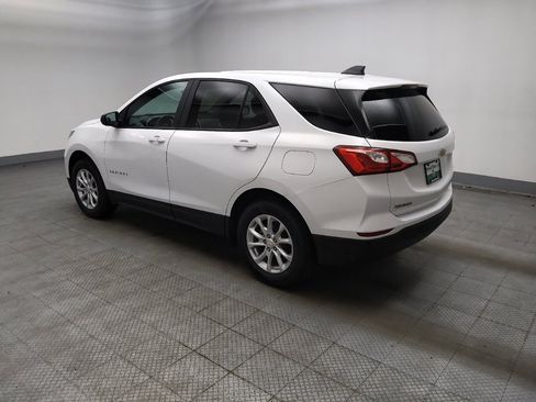 Used 2021 Chevrolet Equinox LS w/ LS Convenience Package AWD/4WD image 3