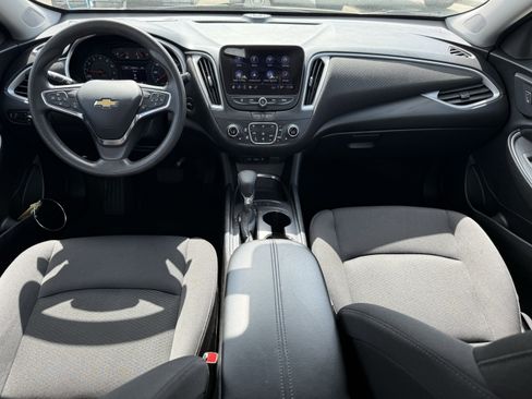 Used 2024 Chevrolet Malibu LT image 17