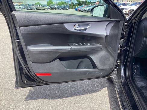 Certified 2024 Kia Forte LXS FWD image 11