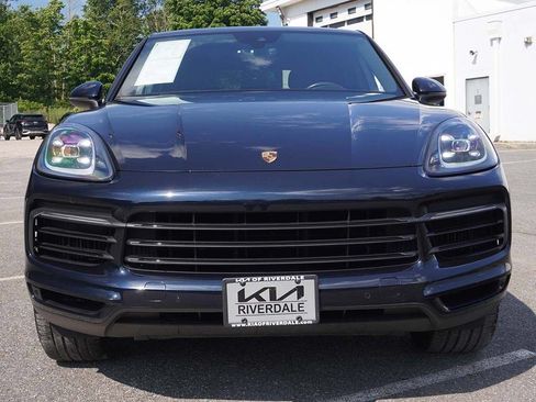 Used 2021 Porsche Cayenne Coupe AWD/4WD image 11