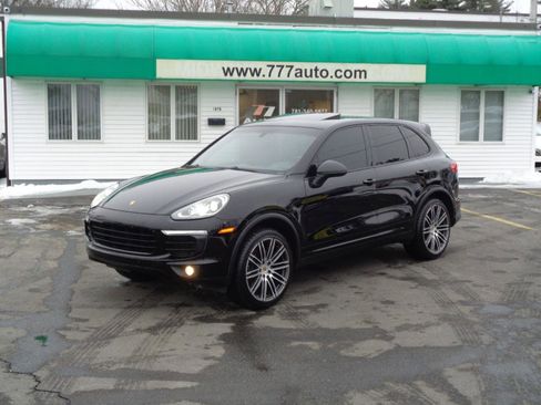 Used 2016 Porsche Cayenne Platinum Edition image 10