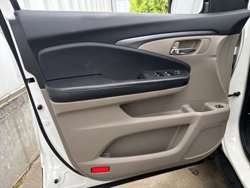 Used 2016 Honda Pilot EX-L image 4