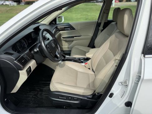 Used 2016 Honda Accord EX-L image 11