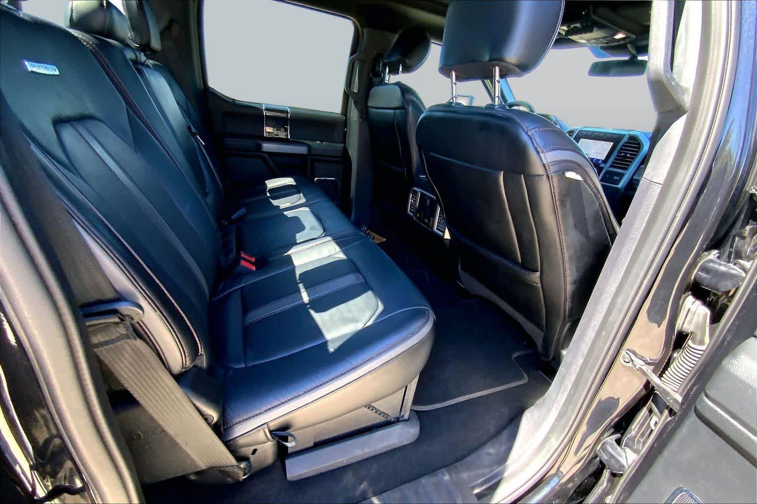 Used 2020 Ford F250 Platinum w/ FX4 Off-Road Package AWD/4WD image 19