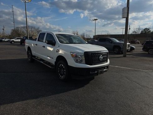 Used 2019 Nissan Titan S w/ S Utility Package image 1