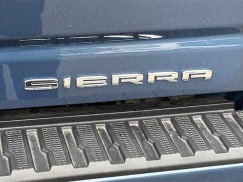 Used 2025 GMC Sierra 2500 Denali image 51