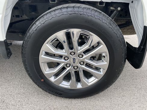 Used 2024 Ford F150 Lariat w/ FX4 Off-Road Package image 37