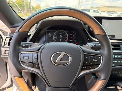 Used 2025 Lexus ES 350 Ultra Luxury FWD image 23