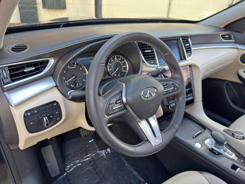 Used 2020 INFINITI QX50 Essential w/ Convenience Package AWD/4WD image 13