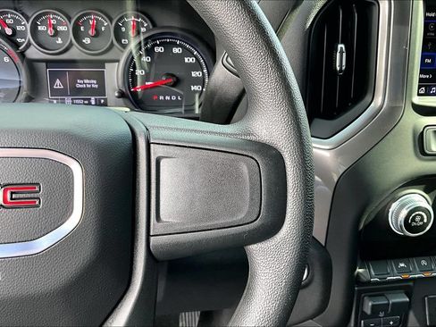 Used 2025 GMC Sierra 1500 Pro w/ Pro Value Package AWD/4WD image 15