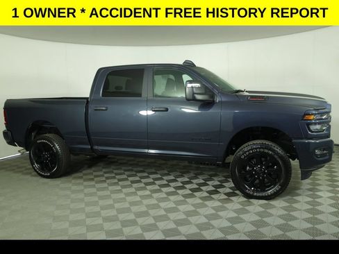 Used 2026 RAM 2500 Big Horn AWD/4WD image 2
