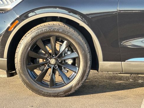 Certified 2022 Lincoln Aviator 2WD w/ Premium Package image 27