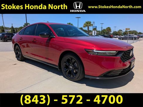Certified 2025 Honda Accord SE image 2