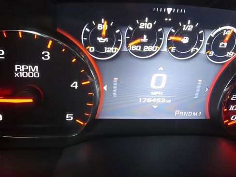 Used 2015 GMC Sierra 2500 Denali w/ Duramax Plus Package AWD/4WD image 11