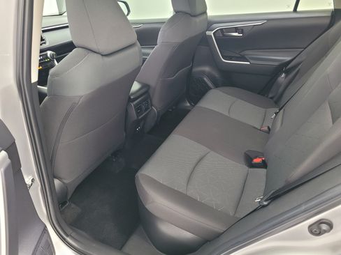 Certified 2025 Toyota RAV4 XLE w/ Convenience Package AWD/4WD image 10