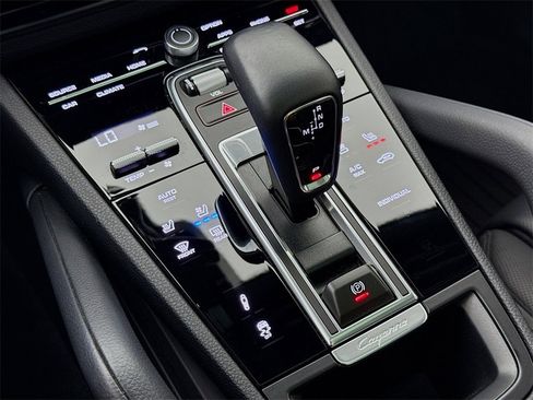Certified 2023 Porsche Cayenne image 22