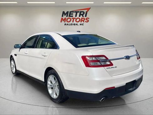 Used 2015 Ford Taurus SEL w/ Equipment Group 201A image 7