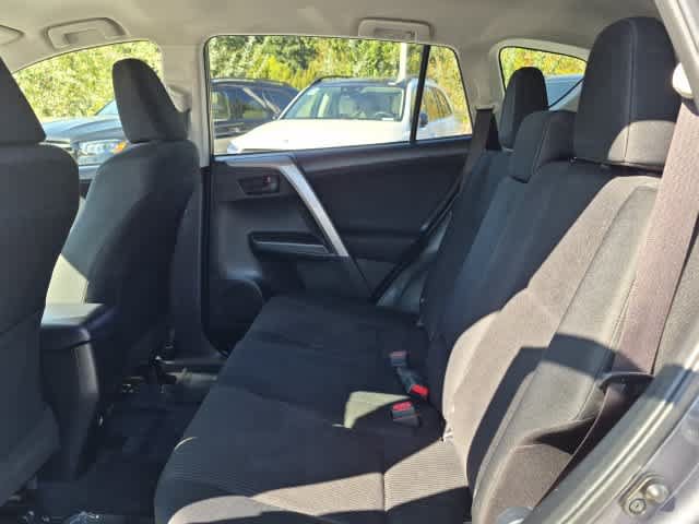 Used 2018 Toyota RAV4 LE w/ All Weather Liner Package AWD/4WD image 18