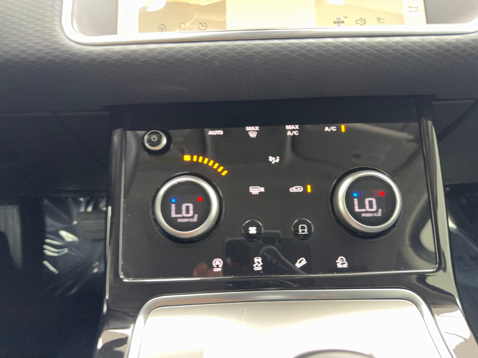 Used 2022 Land Rover Range Rover Evoque S AWD/4WD image 28