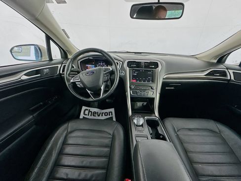Used 2017 Ford Fusion SE w/ Fusion SE Technology Package FWD image 21