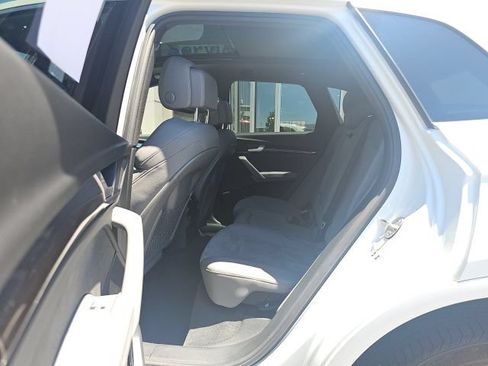 Used 2022 Audi SQ5 Premium Plus w/ Premium Plus Package AWD/4WD image 8